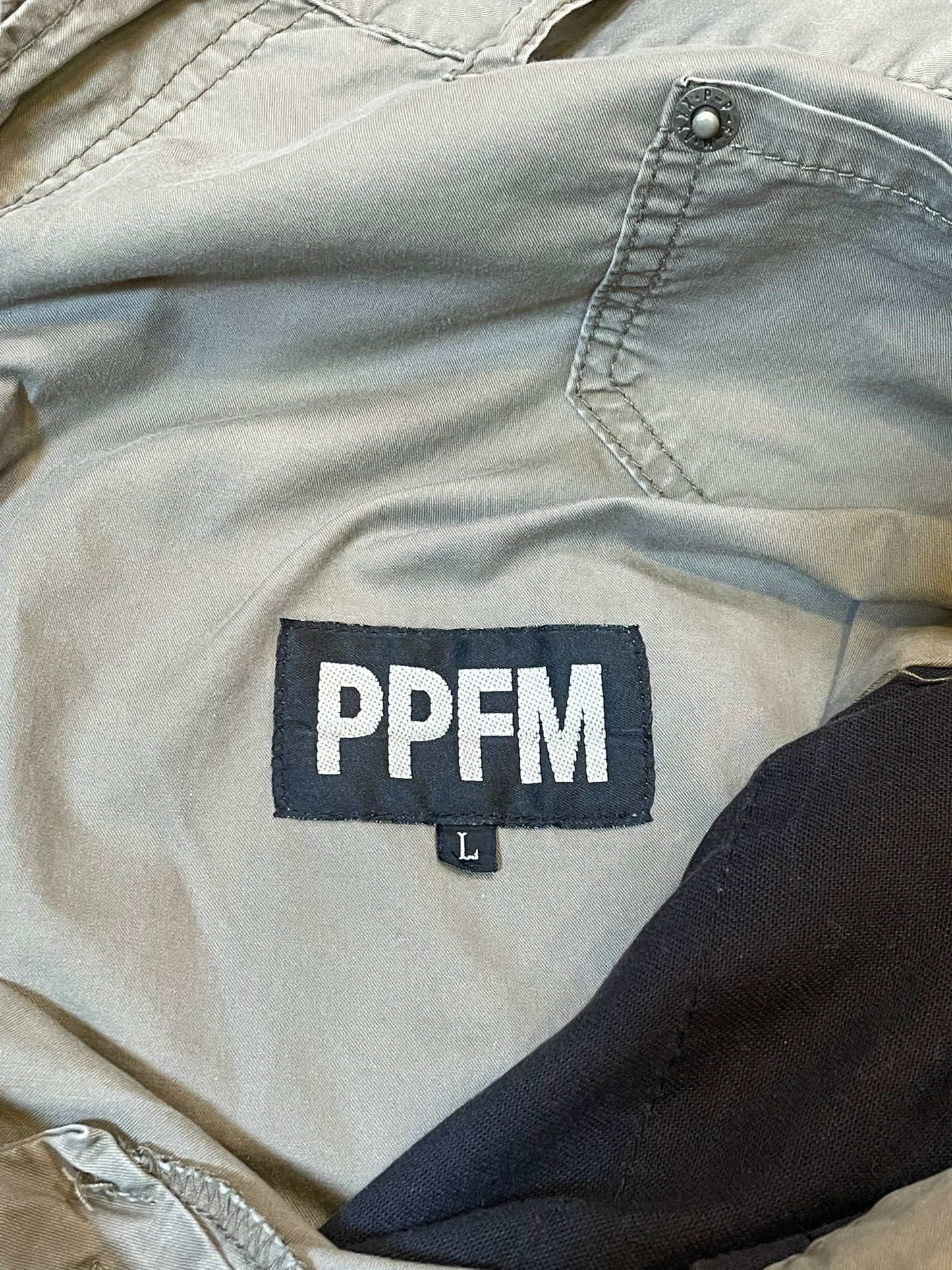 2000s PPFM Double Waist Shorts (33in)