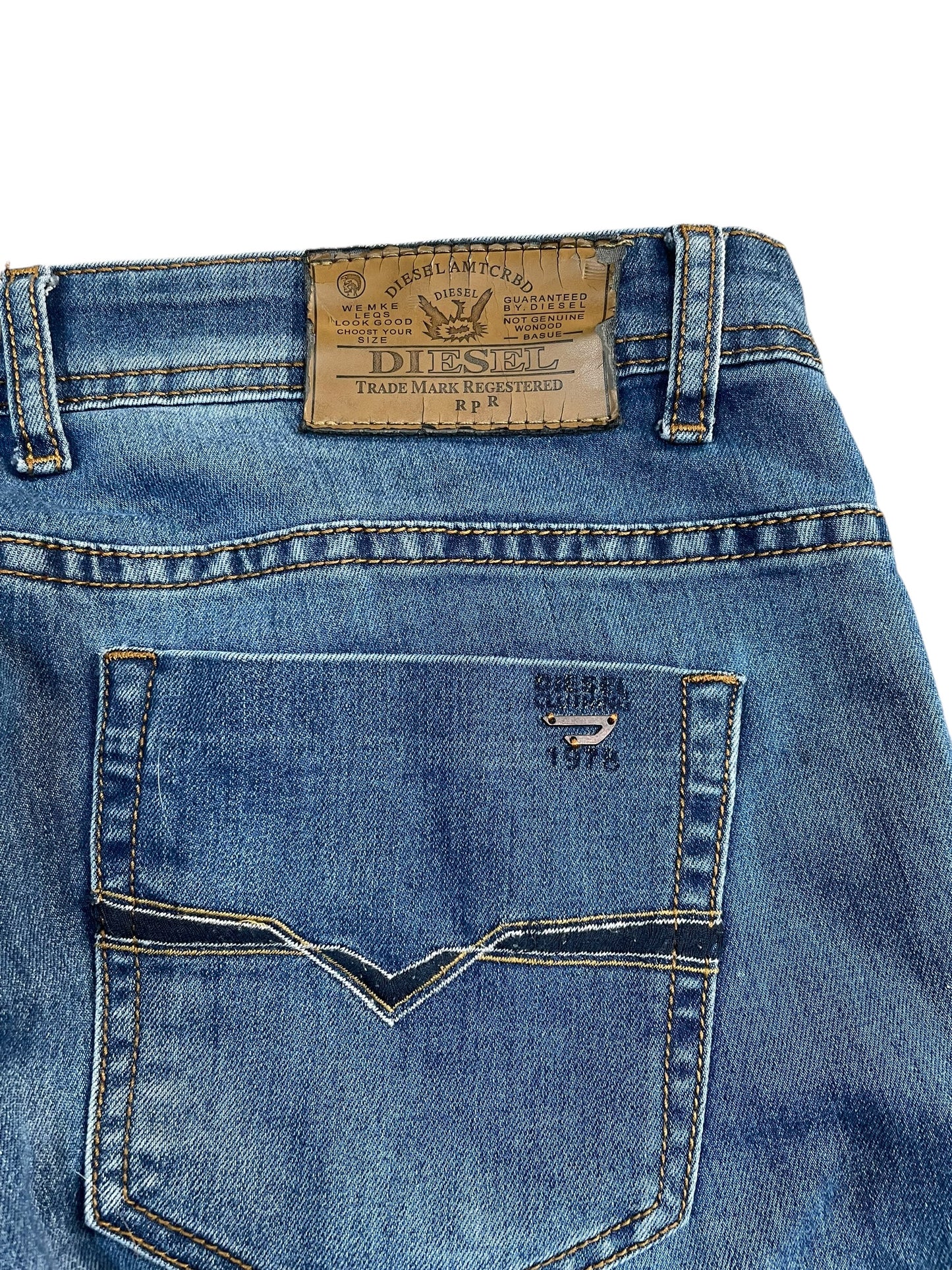 2010's Diesel Light Distressing Straight Denim (34x31)